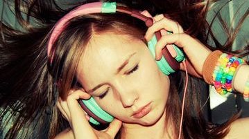 Does wearing headphones really increase bacteria in the ear?