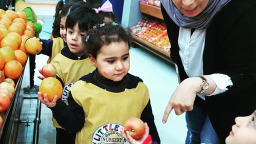 The Sultan Center Hawally Hosts Little Me Preschoolers