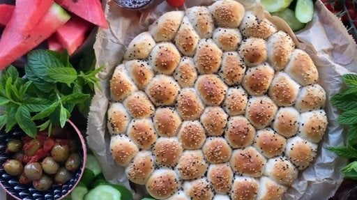How to prepare Olive-stuffed Honeycomb