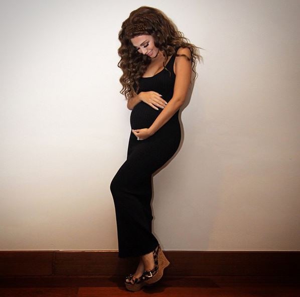 Myriam Fares ... a mother to be