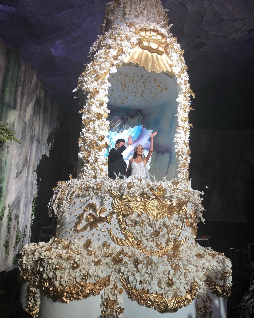 Facts about Alice AbdelAziz Amazing Wedding Cake by Le 43 Catering