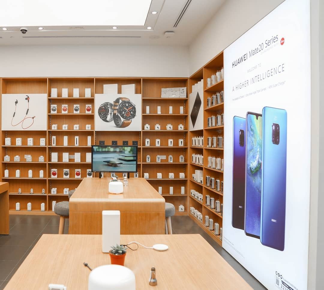 HUAWEI Opens First Store in Kuwait in The Avenues