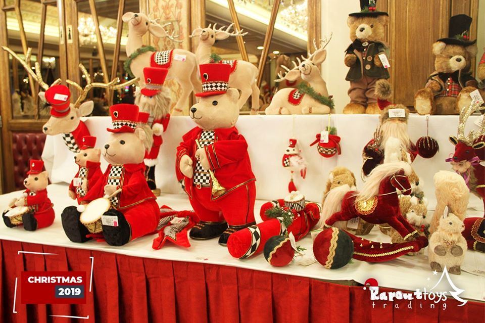 تشكيلة واسعة من كافة أنواع الزينة الميلادية و الألعاب تجدونها عند Karout toys!