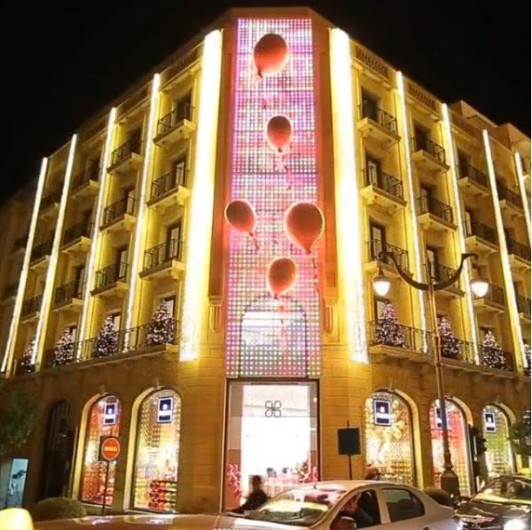 زينة العيد في باتشي وسط مدينة بيروت