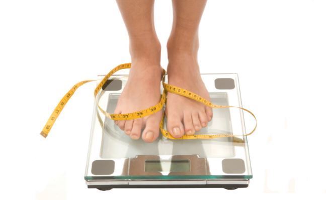 4 حلول لتفادي والتخلص من مشكلة ثبات الوزن