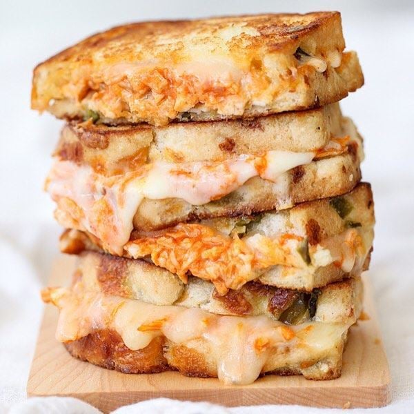 How to Prepare Buffalo Chicken Grilled Cheese