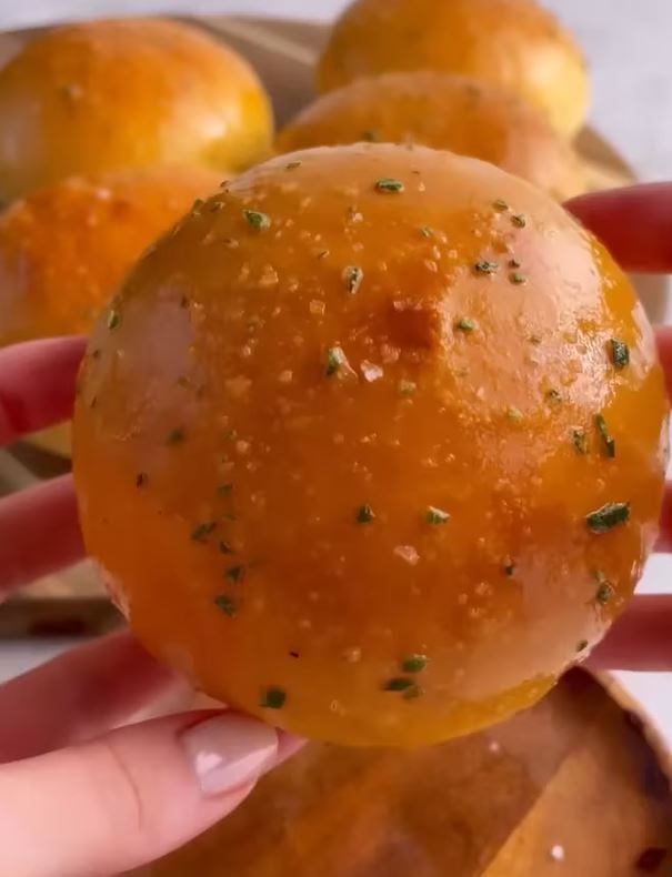 How to prepare Cheese Bombs at Home