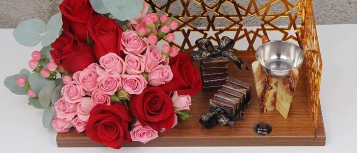 Cover Photo for Gate Rose Flowers and Chocolate - Kuwait